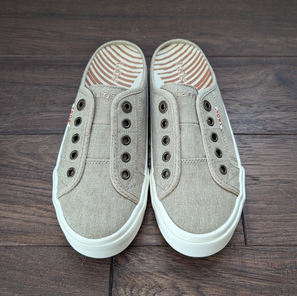 Women's Taos EZ-Sole Canvas Sneaker / Slides, New - Picture 3 of 5
